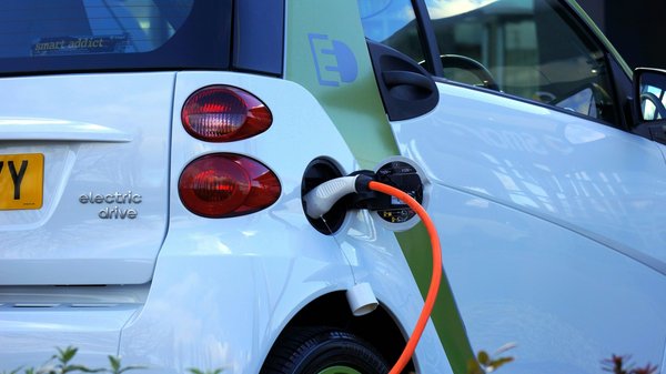 Découvrez la meilleure petite voiture électrique pour 2025
